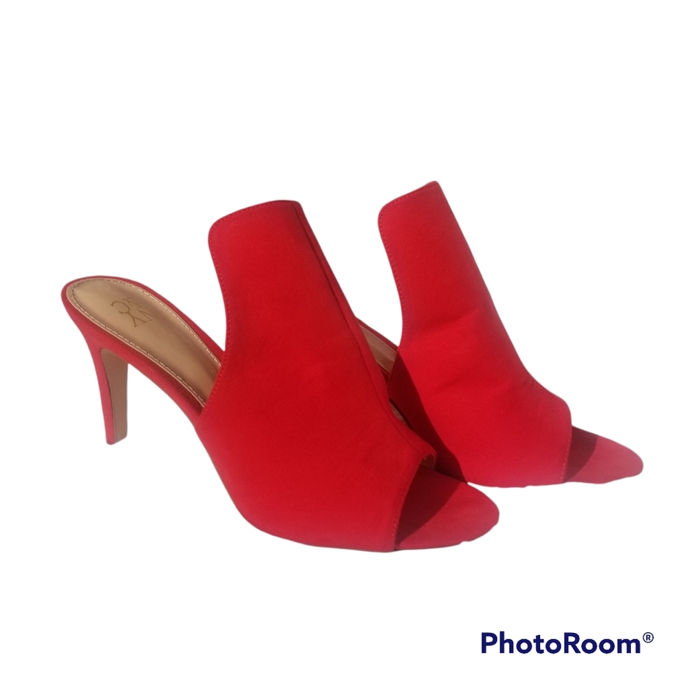 Red Heels size 10 New & Stylish